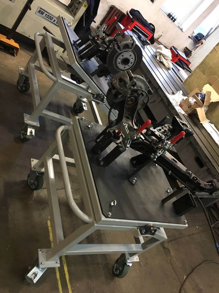 Столы для сборки задних рычагов