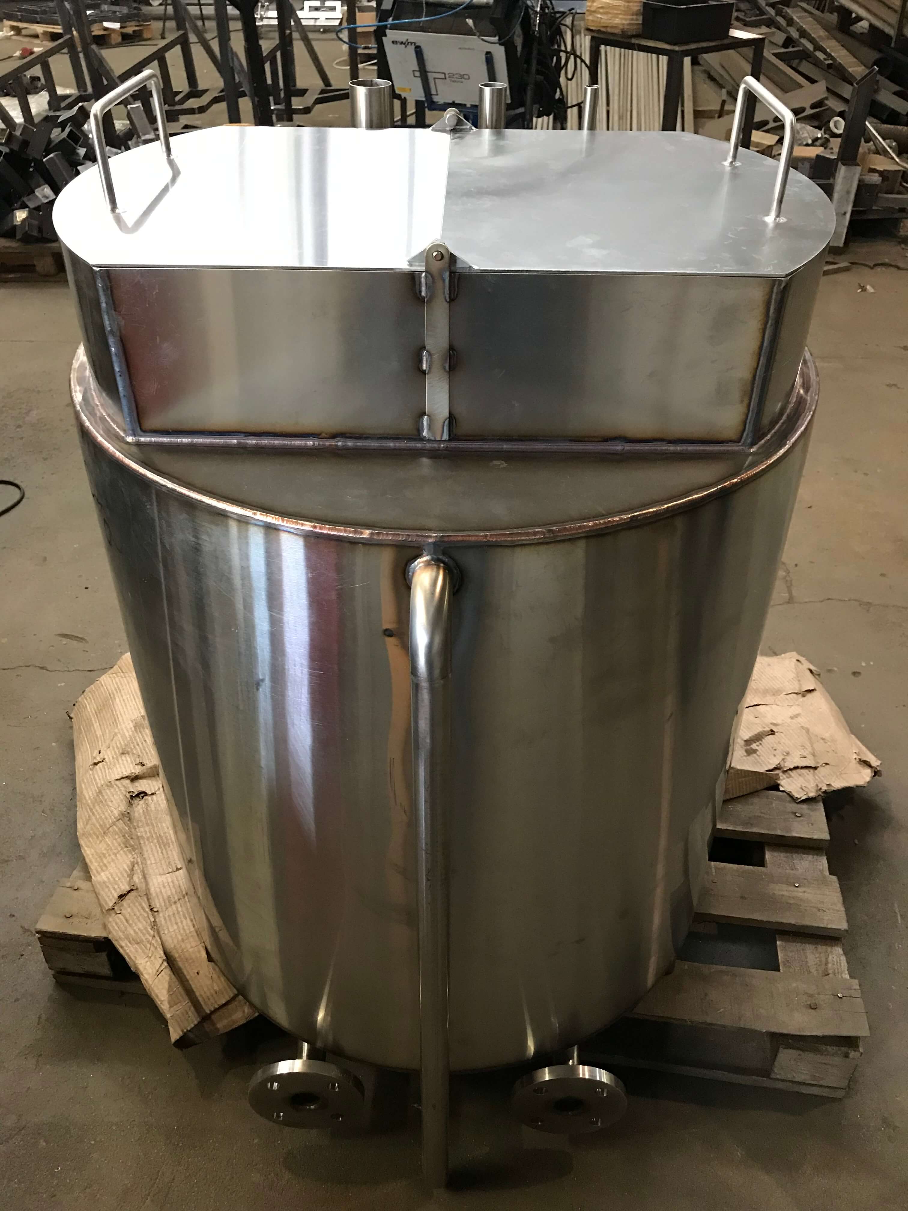 Технологическая ёмкость